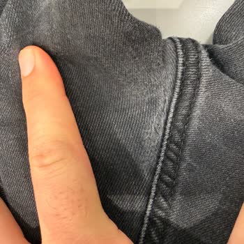 Mavi Jeans Pantolonunda Ağ Bölgesinde Aşınma Ve Yırtılma Sorunu