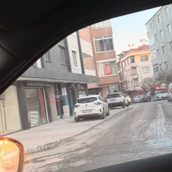 Sefaköy’de Yaya Güvenliği İçin Ayrıcalıklı Park Yasağı Talebi