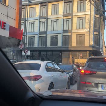 Sefaköy’de Yaya Güvenliği İçin Ayrıcalıklı Park Yasağı Talebi