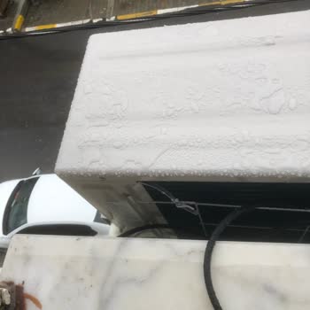 Cam Mermer Üzerinde Yanlış Kurulan Klima Motoru İçin Ücretsiz Düzeltme Talebi