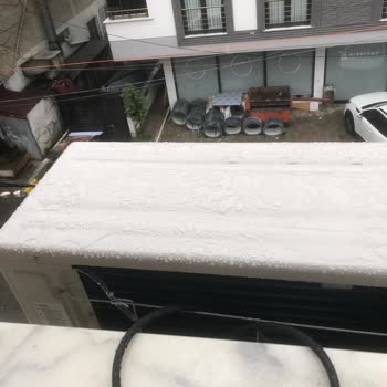 Cam Mermer Üzerinde Yanlış Kurulan Klima Motoru İçin Ücretsiz Düzeltme Talebi