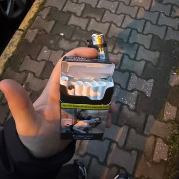 Parliament Sigara Paketinde Eksik Ve Yarım Ürün, Güvenim Sarsıldı