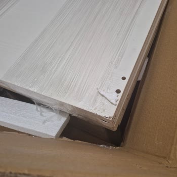 Kırık Ve Hasarlı Gardırop Teslimatı Sonrası İade Gecikmesi Ve Müşteri Mağduriyeti