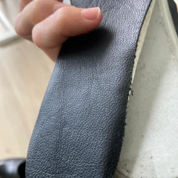 Derimod Botunda Ayak İç Tabanı Kusuru ve Değişim İsteği