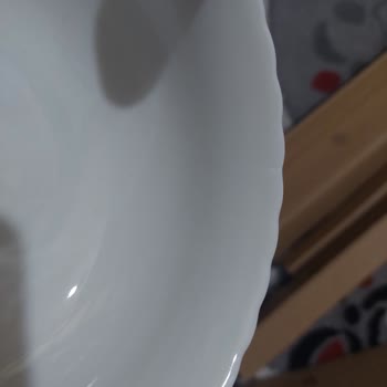 Çatlak Porselen Takım İçin Değişim Ve İade Talebi