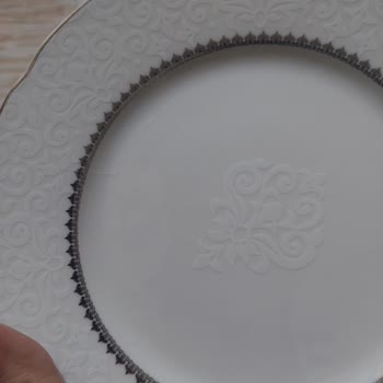 Çatlak Porselen Takım İçin Değişim Ve İade Talebi