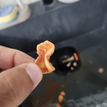 Cappy Domates Suyunda Mantara Benzer Katı Yabancı Maddeler Tespit Edildi