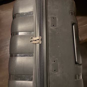 Ajet Havayolları’nın Kırık Valiz İçin Tamir Masraflarını Müşteriye Yüklemesi