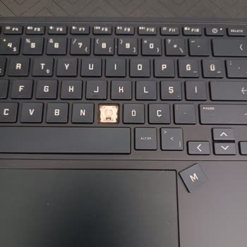 M Tuşu Arızası İçin Tam Klavye Değişimi Ve Aşırı Ücret
