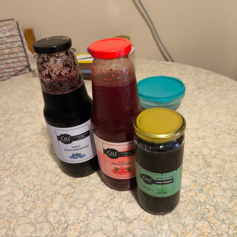 İlaç Kokulu Reçellerde Gıda Güvenliği Endişesi Ve İade Talebi