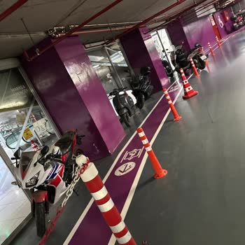 Kanyon AVM P2 Otoparkında Motosiklet Kullanıcılarına Keyfi Ve Saygısız Güvenlik Muamelesi