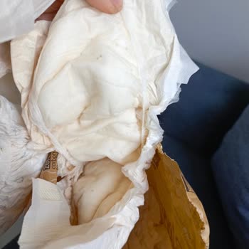 Sleepy Ecologic Bebek Bezinde Siyah Noktalar Ve Sert Cisimler