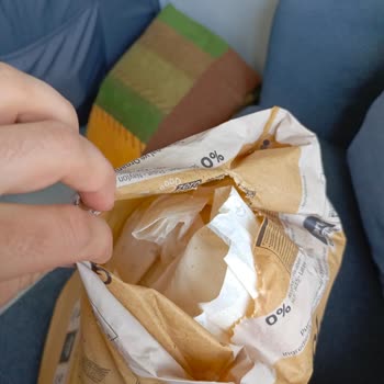 Sleepy Ecologic Bebek Bezinde Siyah Noktalar Ve Sert Cisimler