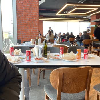 Köfteci Yusuf Şubesinde Personel Yokluğu Ve Saatlerce Bekleme