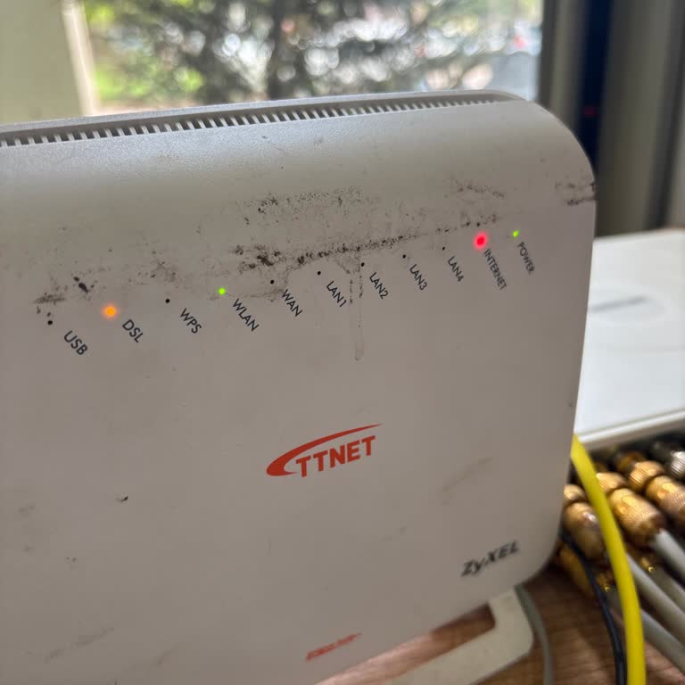 İş Yerinde Sürekli İnternet Kesintisi Ve Teknik Personelin İlgisizliği