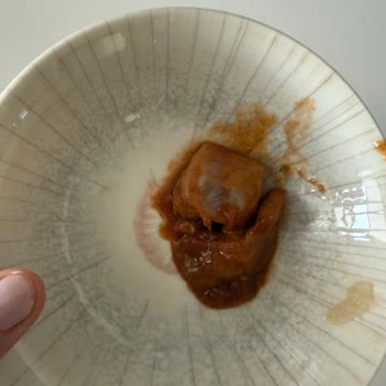 Pişmiş Etiketli Tavuk Ürünü Çiğ Çıktı, Sağlık Riski Ve İade Talebi