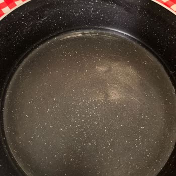 Schafer Boyası Dökülen Tencere Seti Ve Şirketin Cevapsız Tutumu İçin Tam İade Talebi