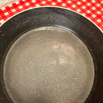 Schafer Boyası Dökülen Tencere Seti Ve Şirketin Cevapsız Tutumu İçin Tam İade Talebi