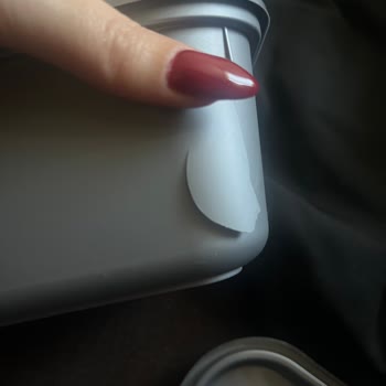 Sabitleme Spreyi Kırık Ve Sızdıran Şekilde Geldi, Hızlı İade Veya Değişim Talebi