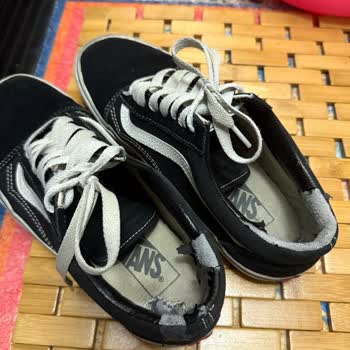Vans Old Skool Ayakkabısının Bir Yılda Topuk Erimesi Ve İç Taban Bozulması