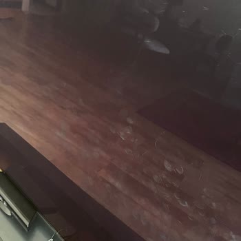 Samsung Oled Televizyonda Hafif Silme İle Ekran Lekelenmesi Ve Yüksek Servis Ücreti