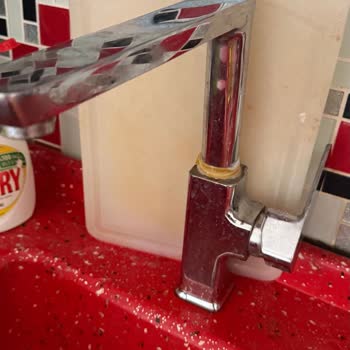 Kale Bataryalarında Paslanma Ve Su Kaçırma, Fatura Yok Deyince Yardım Reddedildi