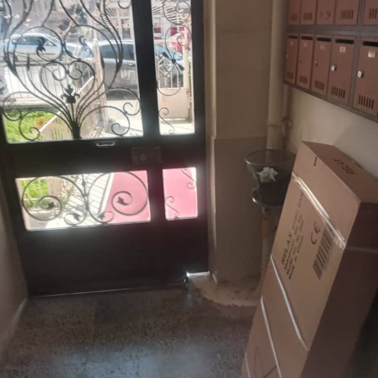 Kargo Personelinin Saygısız Ve Küçümseyici Tavırına Şikayet