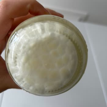 Gratis Sakarya Cadde Şubesinde Bozuk Hindistan Cevizi Yağı İçin İade Talebi