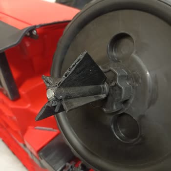 Akülü Araba Kısa Sürede Kırıldı Ve Fatura Sorunu Garanti Başvurusunu Engelliyor