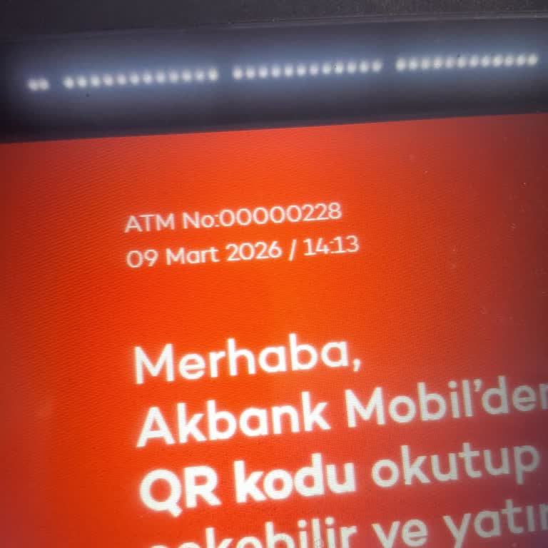 ATM'de Para Sıkışması Ve 1.600 TL İade Sorunu Nedeniyle Bayramda Mağduriyet