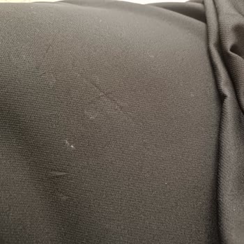 Yanıltıcı İlan Ve Defolu Elbise İçin Cevapsız İade Talebi