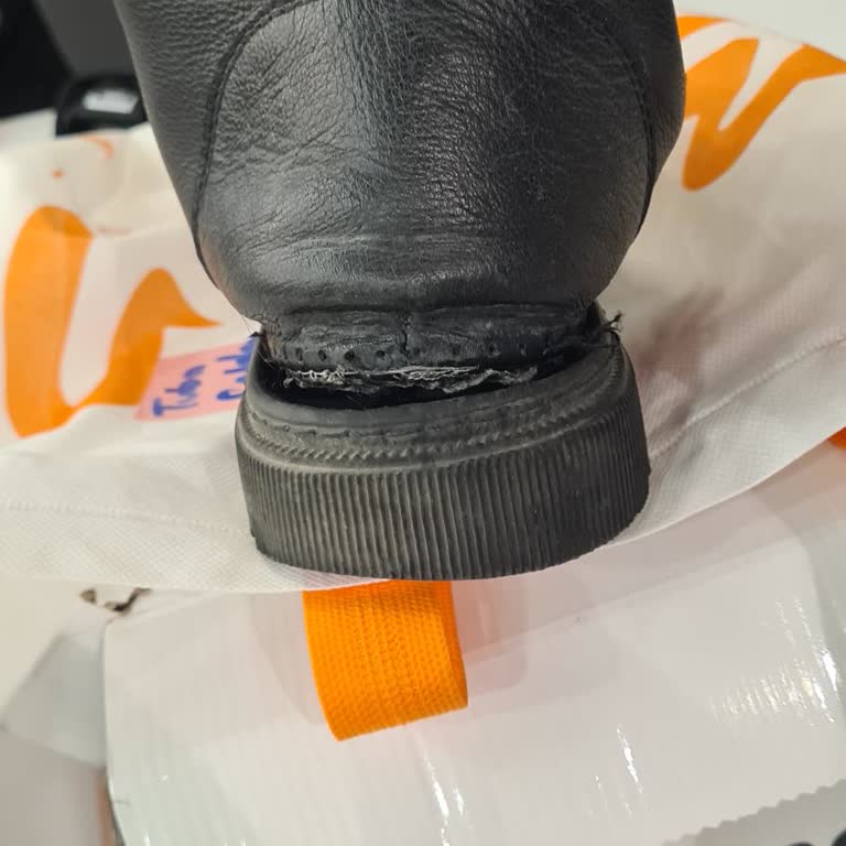 Ayıplı Bot İçin 2.500 TL İadesi Ve Değişim Talebi