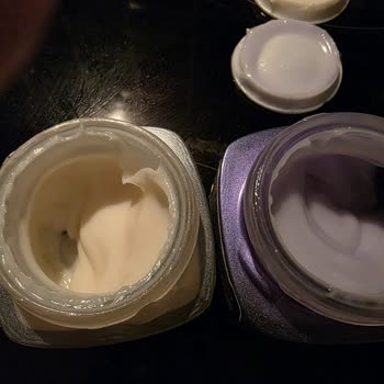 Güvenlik Etiketi Yırtık Ve Eksik Kremler İçin İade Reddi