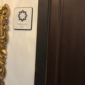 Yanıltıcı İlan Ve Pencere Olmayan Oda Nedeniyle Tam Ücret İadesi Talebi