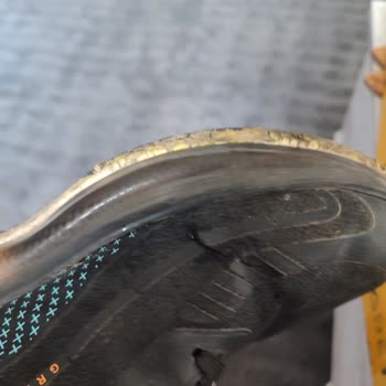 Garanti Kapsamındaki Ayakkabının Kısa Sürede Açılması Ve Mağazanın Kullanıcı Hatası İddiası