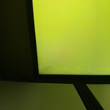 LG Televizyonda Panel Arızası Reddine Karşı Değişim Ve İade Talebi