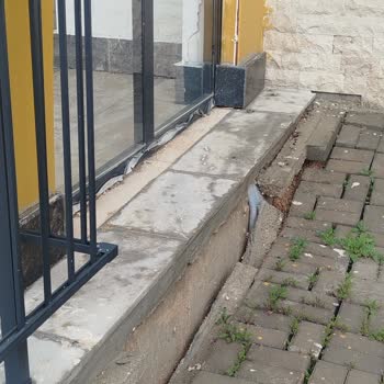 Mau İnşaat’ın Teslim Ettiği Dairede Giriş Çökmesi, Isınma Ve Sıcak Su Sorunları, Elektrik Kesintileri