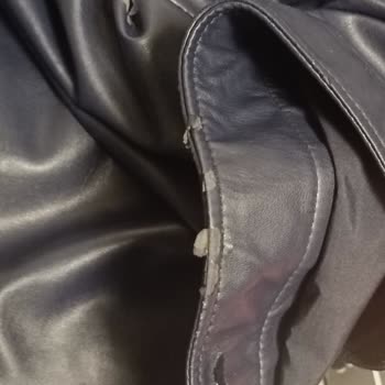 Pierre Cardin Giyim Deri Montlarda Hızlı Dökülme Sorunu Ve İade Talebi