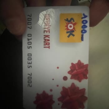 Şok Market Çalışanının Kaba Tutumu Ve Hediye Kartı Kullanımındaki Sorun