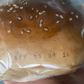 Nimet Kanepe Burgerinde Küflenmiş Ekmek: Sağlık Riski