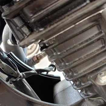 Honda CB125F Oil Leak on New Motorcycle at 650 km