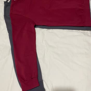 İlk Yıkamada Çekilen Üç Sweatshirt İçin Değişim Ve İade Talebi