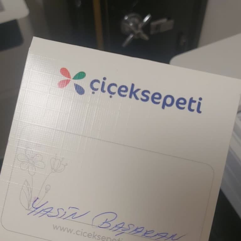 Alıcı Adı Yanlış Yazılan Çiçek Siparişinde Bilgilendirme Eksikliği Ve Tam İade Talebi