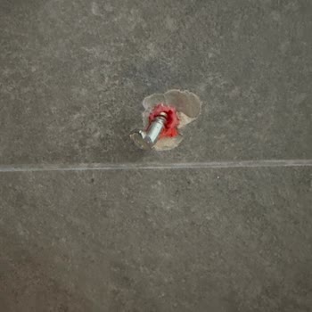 Vitra’nın Ücretsiz Montaj Sözü İhlali Ve Kırılan Banyo Aynası