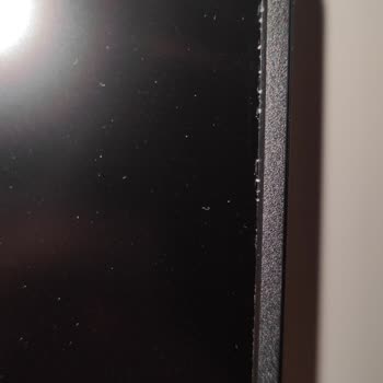 Acer Laptopta İlk Açılışta Ekran Kusuru Ve Mağaza İhmali