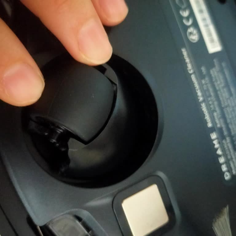 Media Markt'tan Gelen Dreame Gen MX2 Ürünü Kırık Tekerlekle Geldi Ve Değişim İstiyor