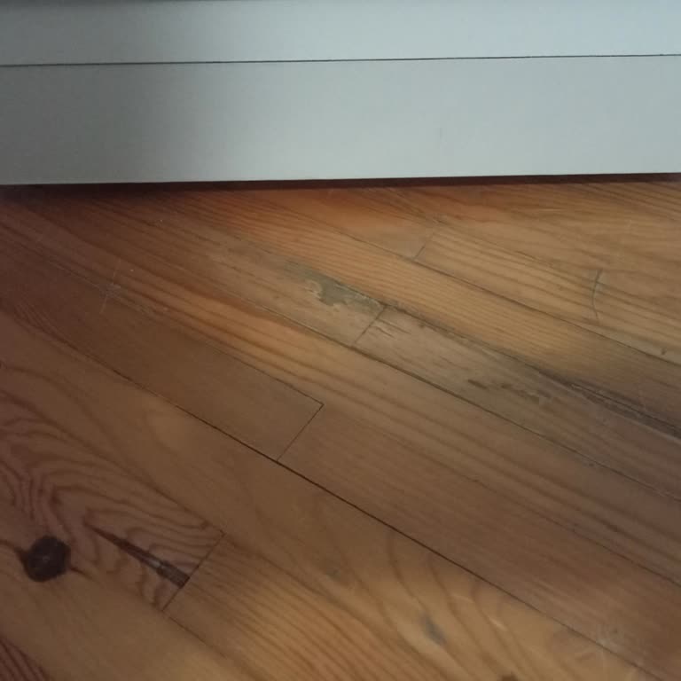 Doğtaş Bebek Odası Dolabının Hasarlı Aynaları Ve Tekrarlanan Değişim Çabalarına Çözüm Talebi