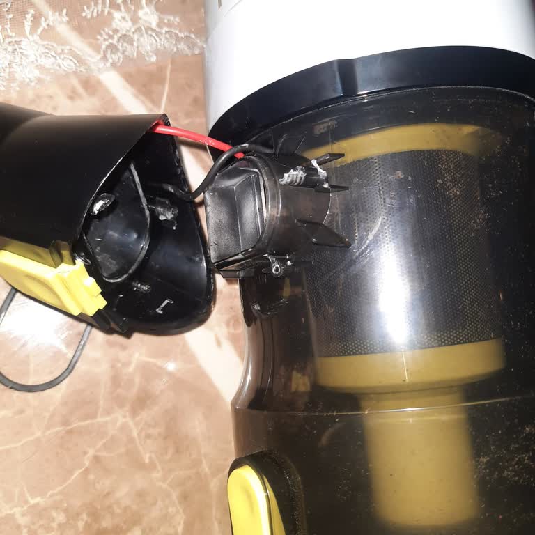 Kısa Sürede Kırılan Hediye Süpürge İçin Ücretsiz Değişim Talebi