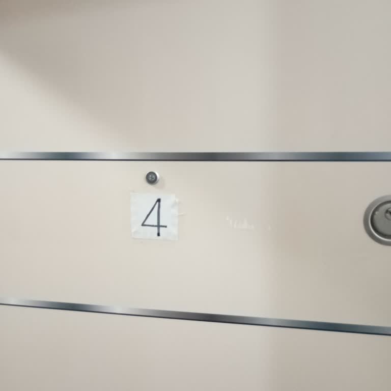 PTT Kargo Dağıtım Görevlisinin Hatalı Evde Yok Notu Ve Teslimat Sorunu