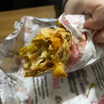 Sipariş Edilen Dönerde Tavuk Tüyü Çıktı, İade Ve Denetim Talebi